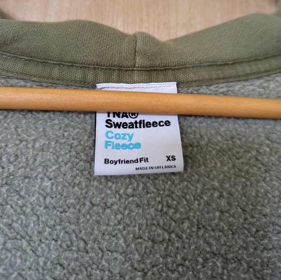 NWT TNA Cozy Fleece Boyfriend Zip Hoodie in GD Sage Frost - Picture 3 of 6